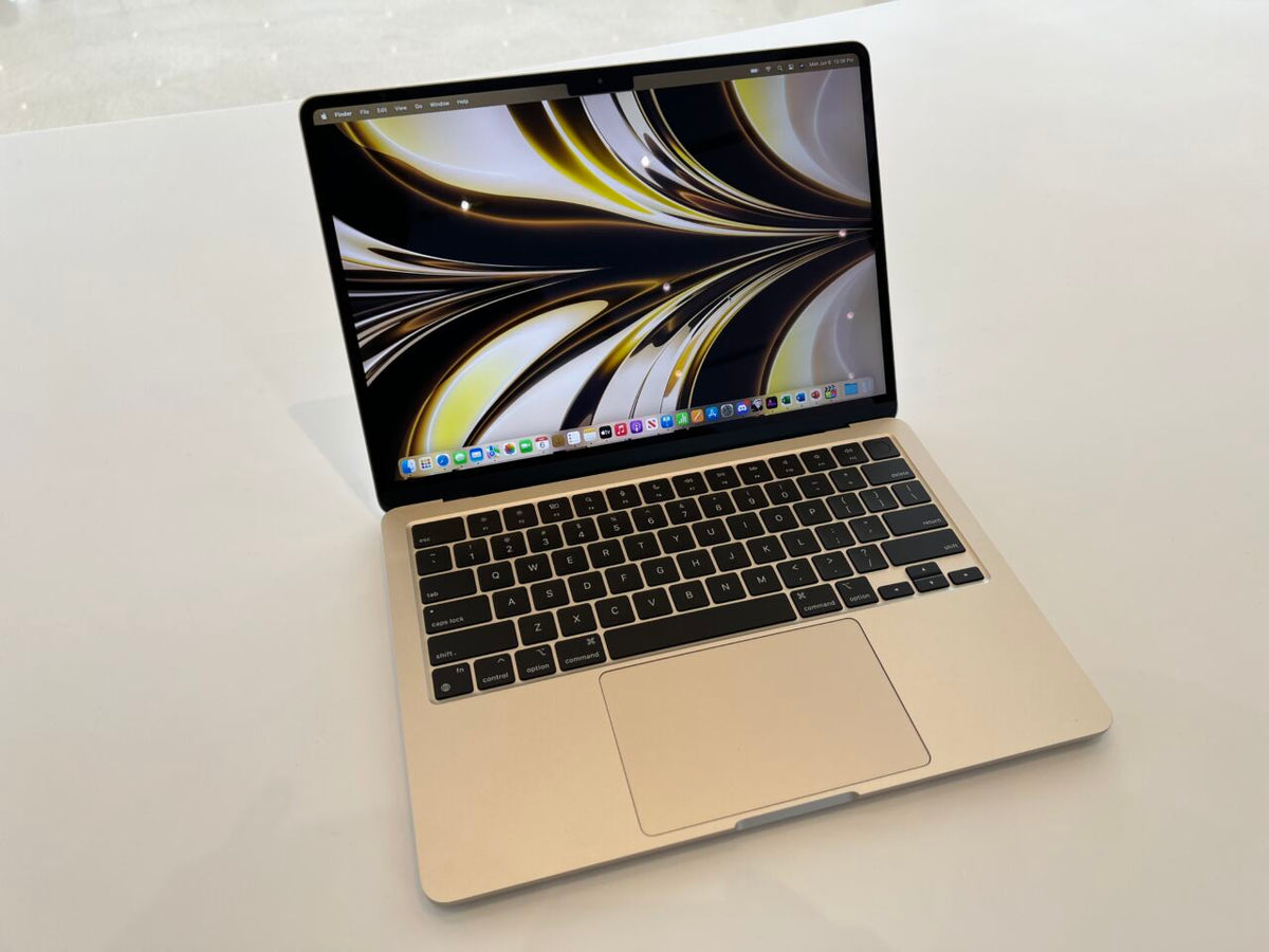 Apple MacBook Air M2 2023 15" | 8-Core GPU | Starlight AMENDED
